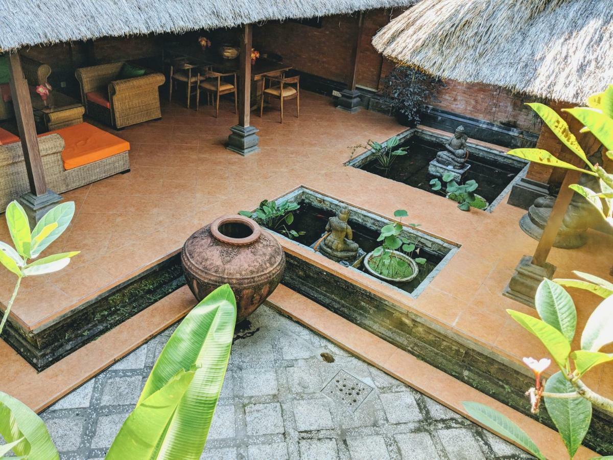 The Laras Villa Jimbaran Eksteriør billede